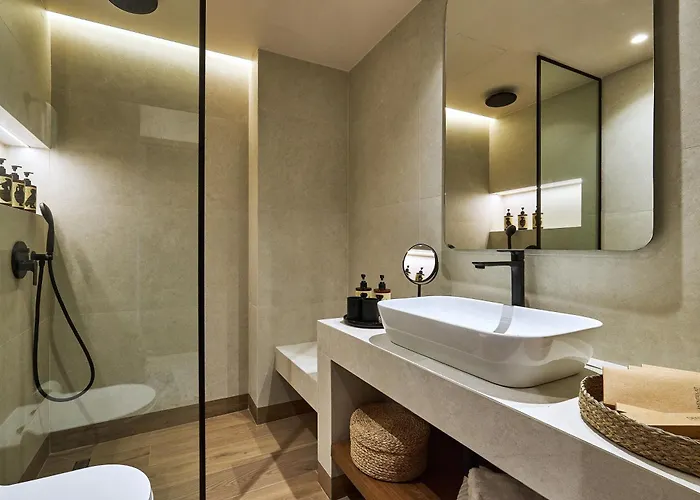 Kaptara Premium Ground Floor Unit With 2 Jaccuzis-part Of Kaptara Complex *