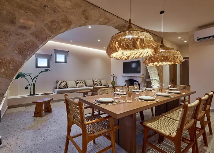 Kaptara Premium Ground Floor Unit With 2 Jaccuzis-part Of Kaptara Complex